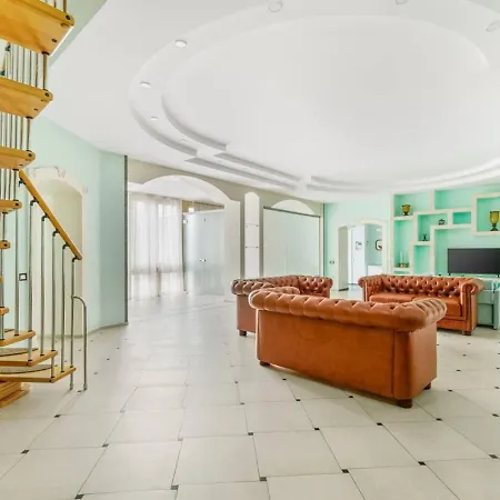Apartment 17 Deribasivska 4-Room Apartment Odesa