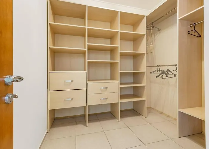 17 Deribasivska 4-room *