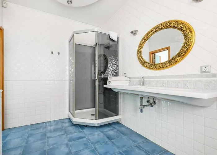 Daire 17 Deribasivska 4-room Odessa